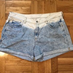 Old Navy Boyfriend Jean Shorts